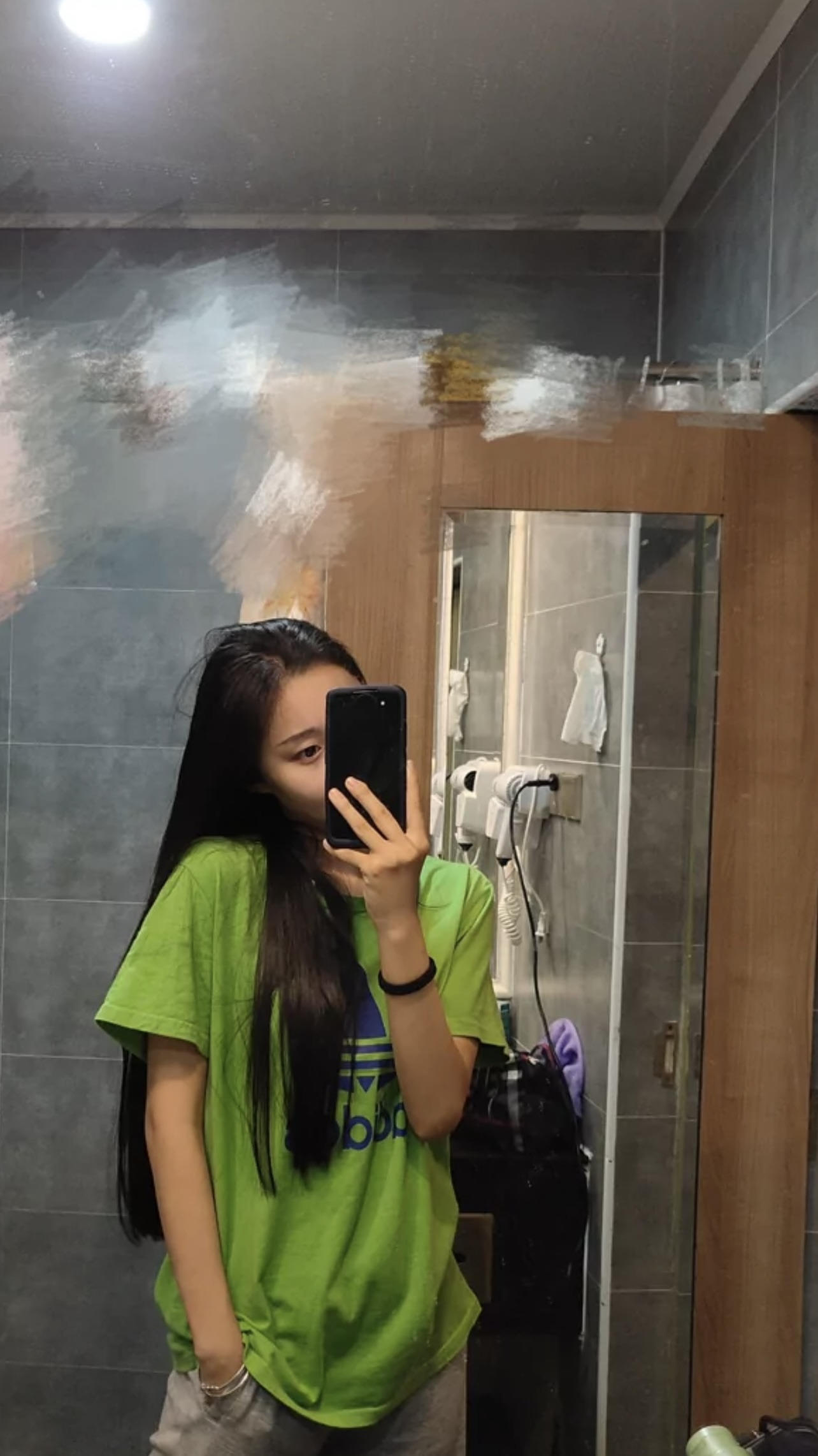 21abf685cb0a4a05473653adba442cd9.jpg